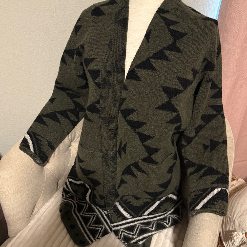 Frye Aztec Western Tribal Cardigan woman’s medium